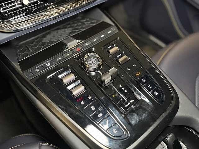 Aston Martin DBX DBX707