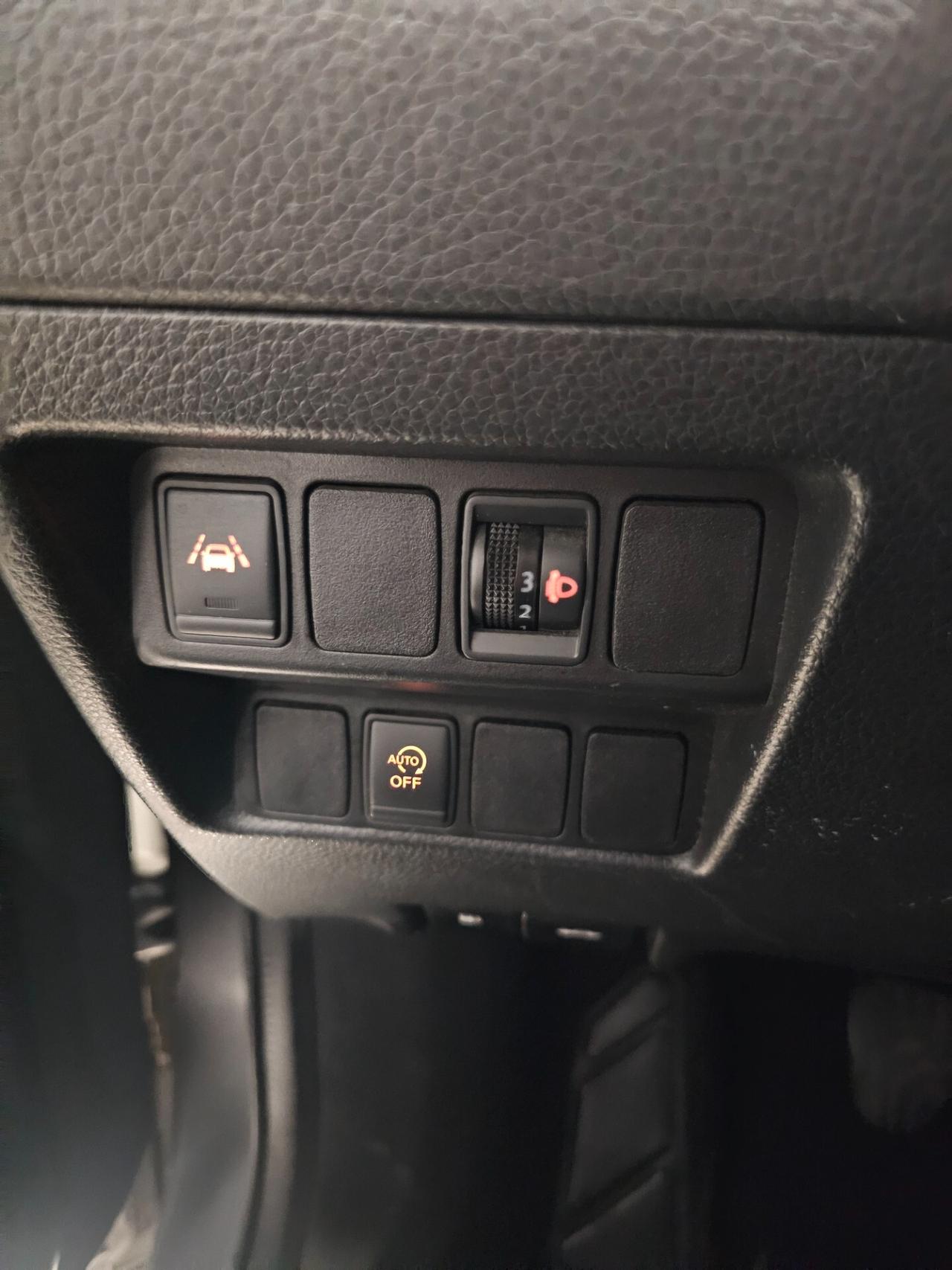 Nissan Qashqai 1.5 dCi N-Connecta