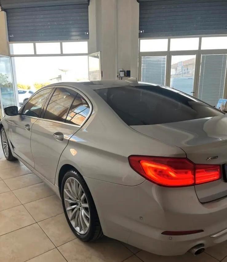 Bmw 530 520d xDrive Luxury