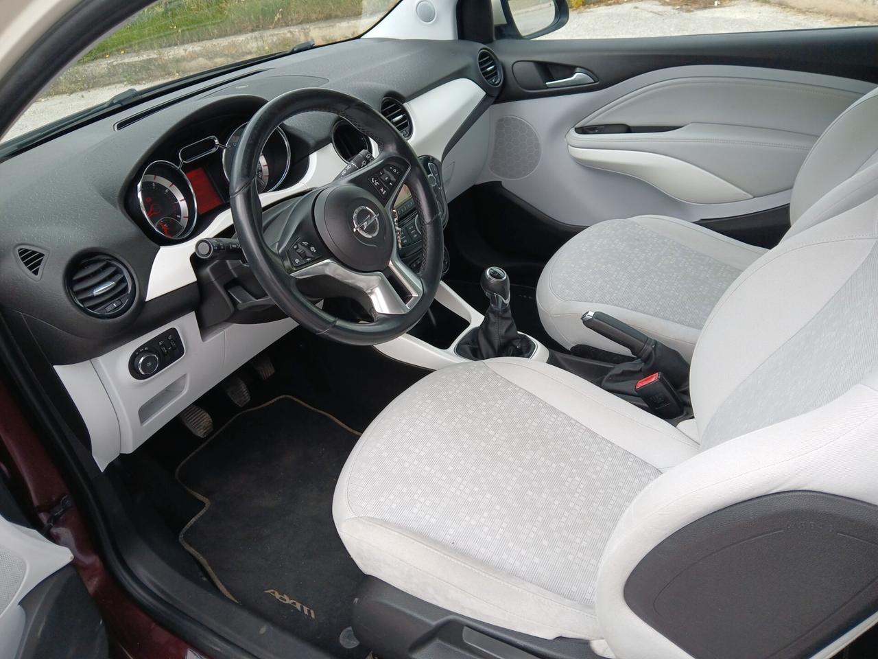 Opel Adam 1.2 Glam