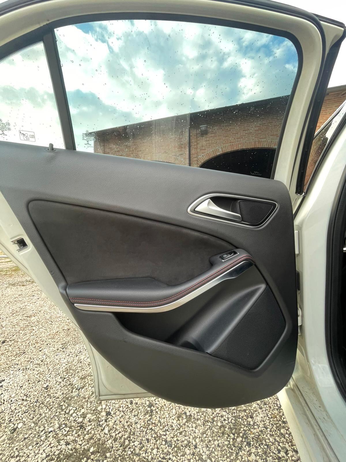 Mercedes-benz A 200 d Automatic 4Matic Premium