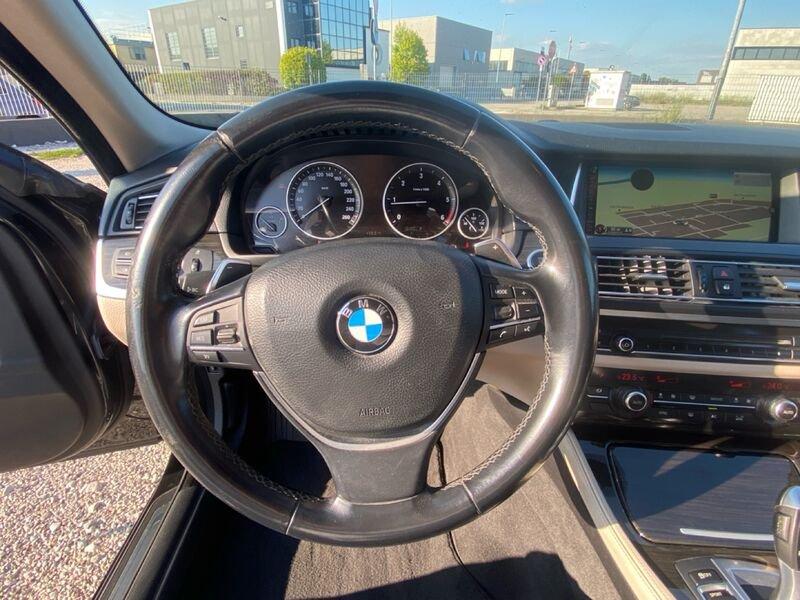 BMW Serie 5 520d xDrive Luxury Touring automatica 190 CV