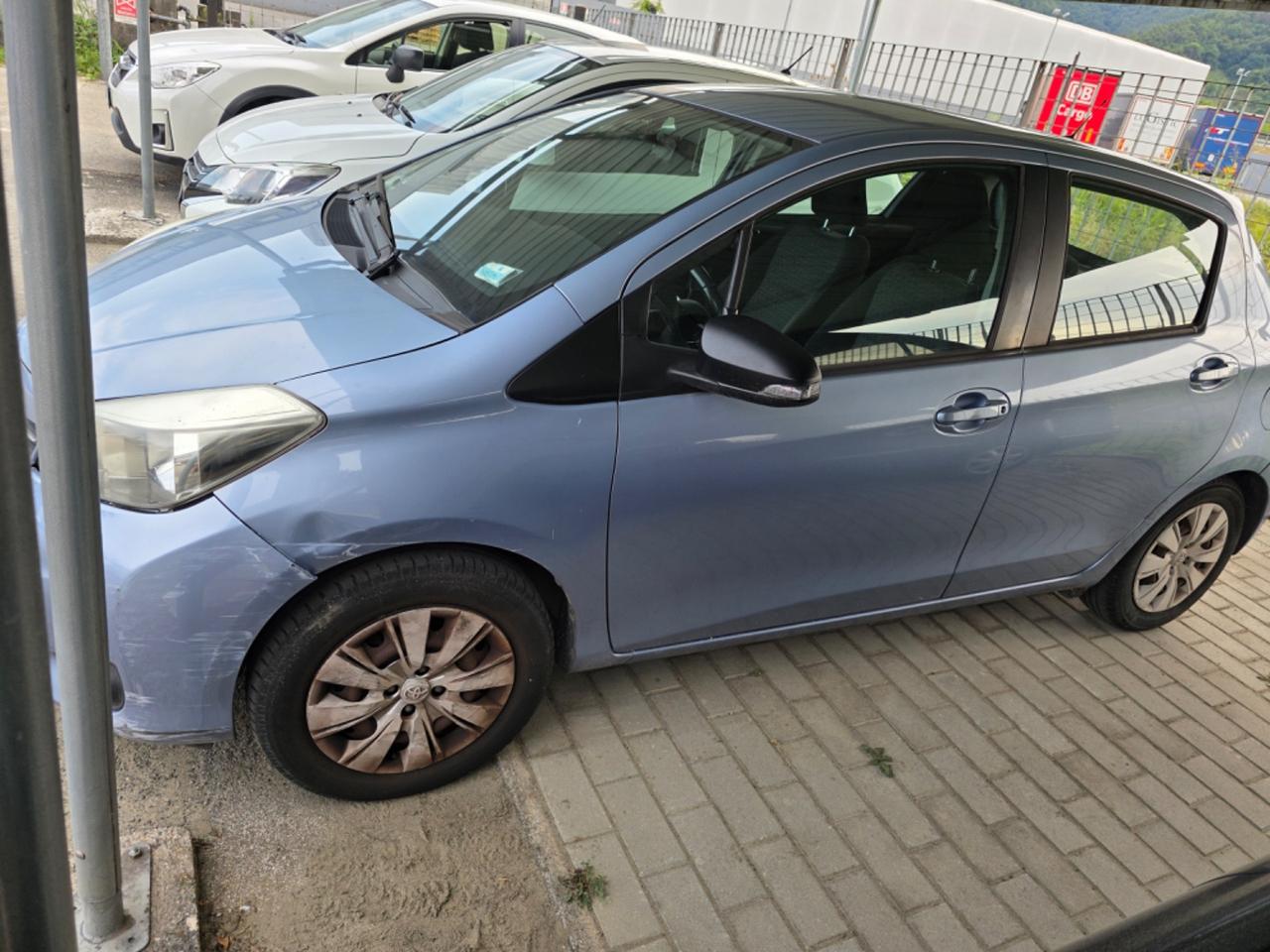 Toyota Yaris 1.0 5 porte Active