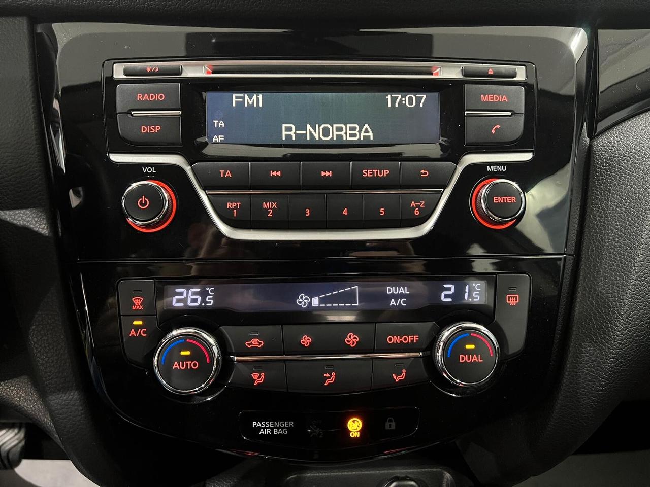 Nissan Qashqai 1.6 dCi 4WD Tekna 131 cv 2014