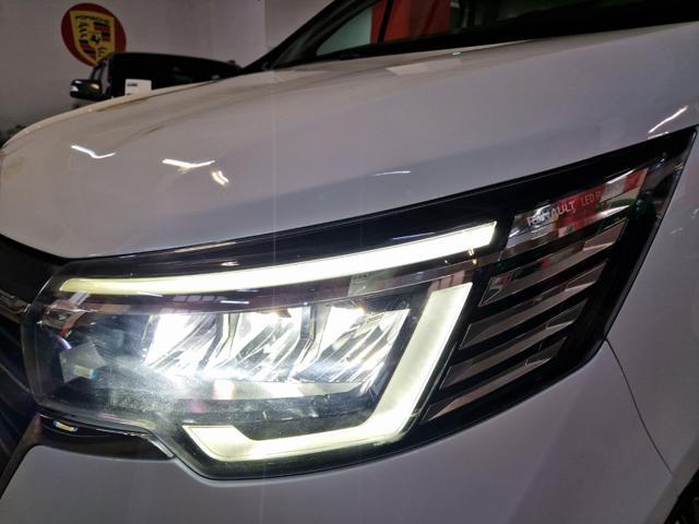 RENAULT Trafic TDCi TN-PC CV.110. GANCIO TRAINO+LED