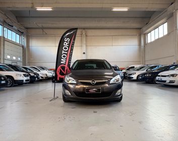 Opel Astra 1.4 100CV 5 porte Cosmo NEOPATENTATI