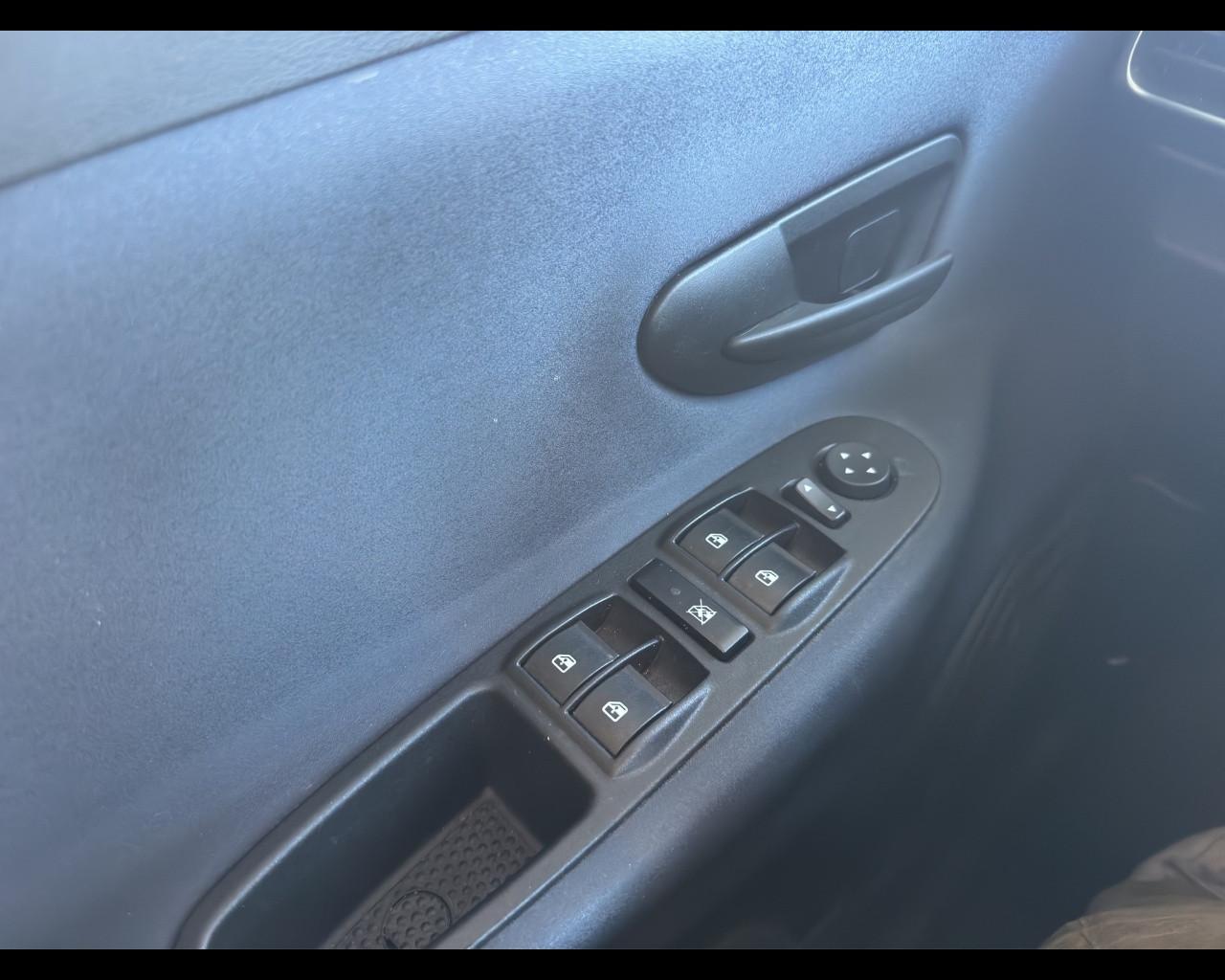 LANCIA Ypsilon 3ª serie - Ypsilon 1.0 FireFly 5 porte S&S Hybrid Platino