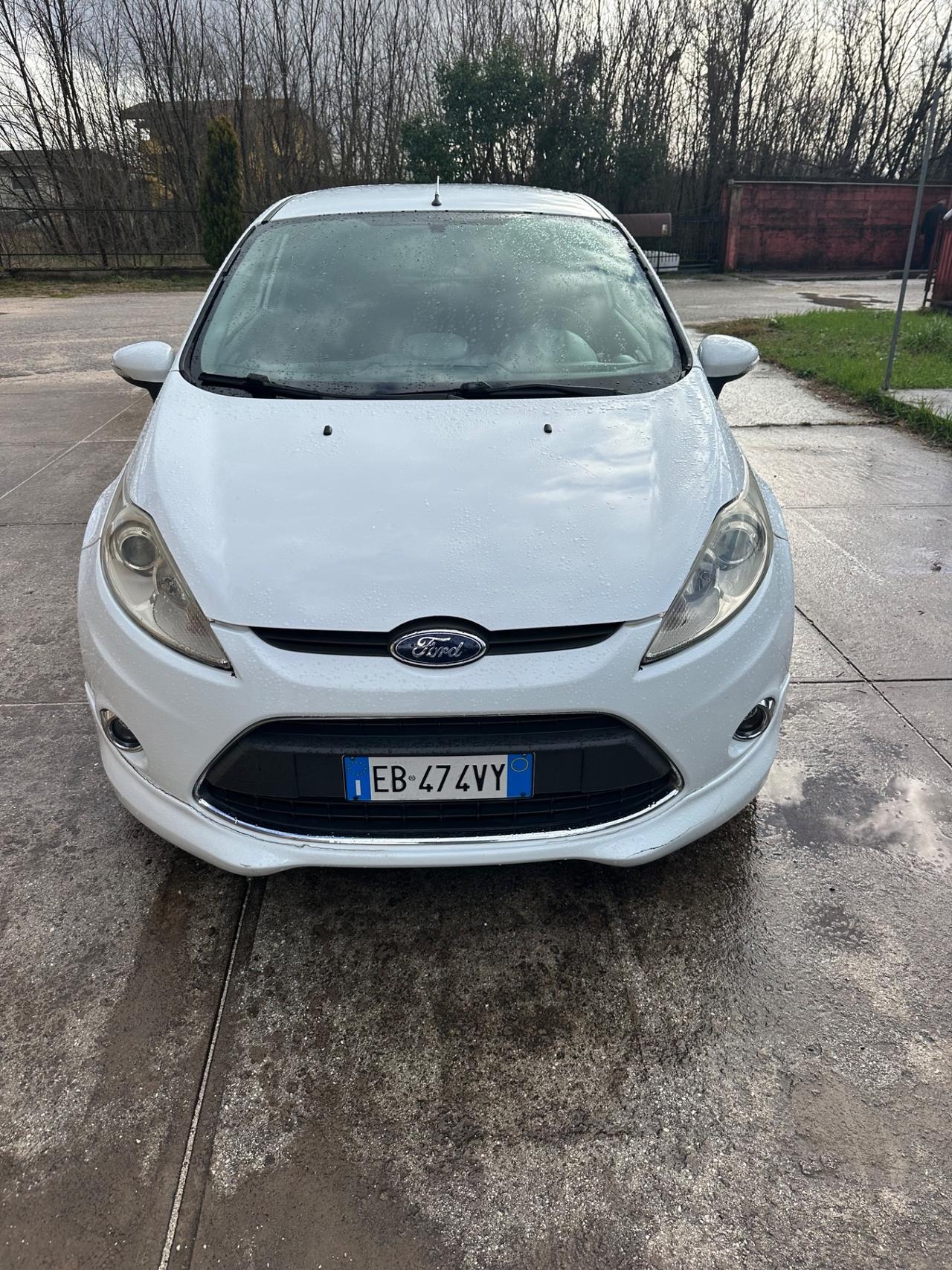 Ford Fiesta 1.6 TDCi 90CV