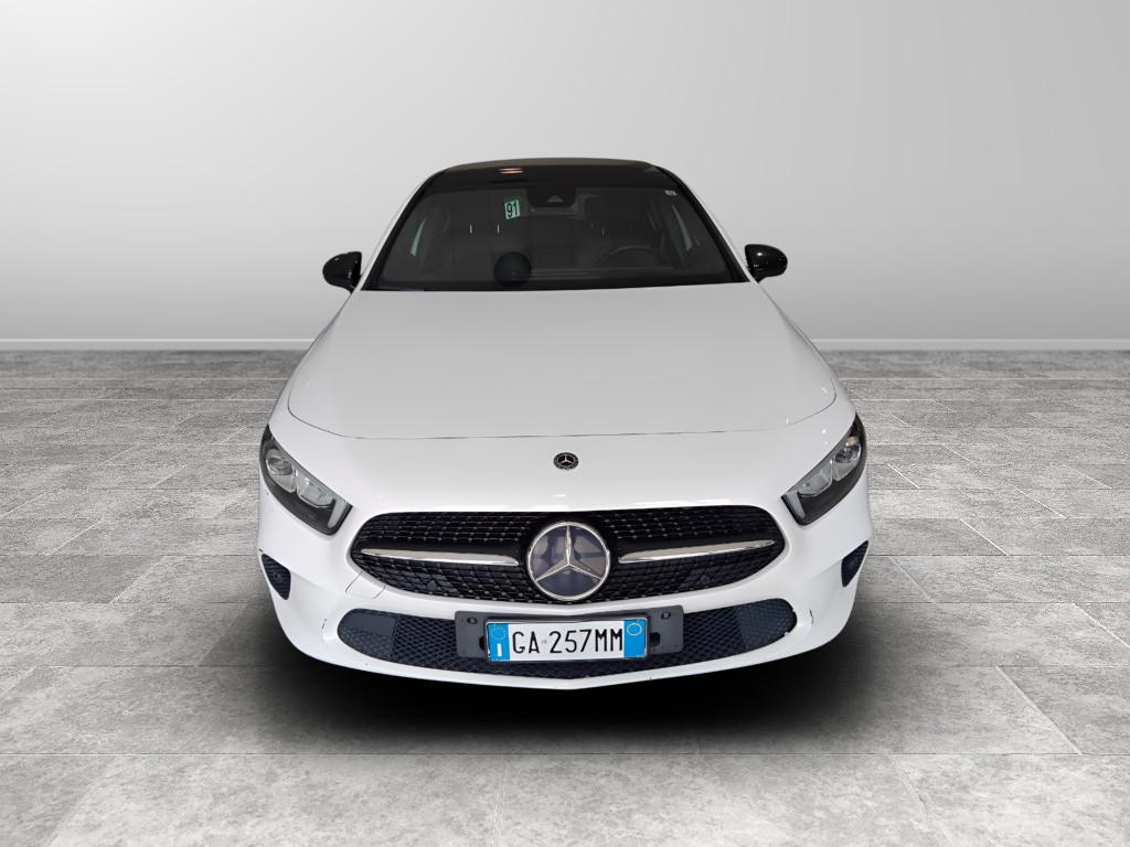 Mercedes-Benz Classe A - W177 2018 - A 180 d Sport Light auto