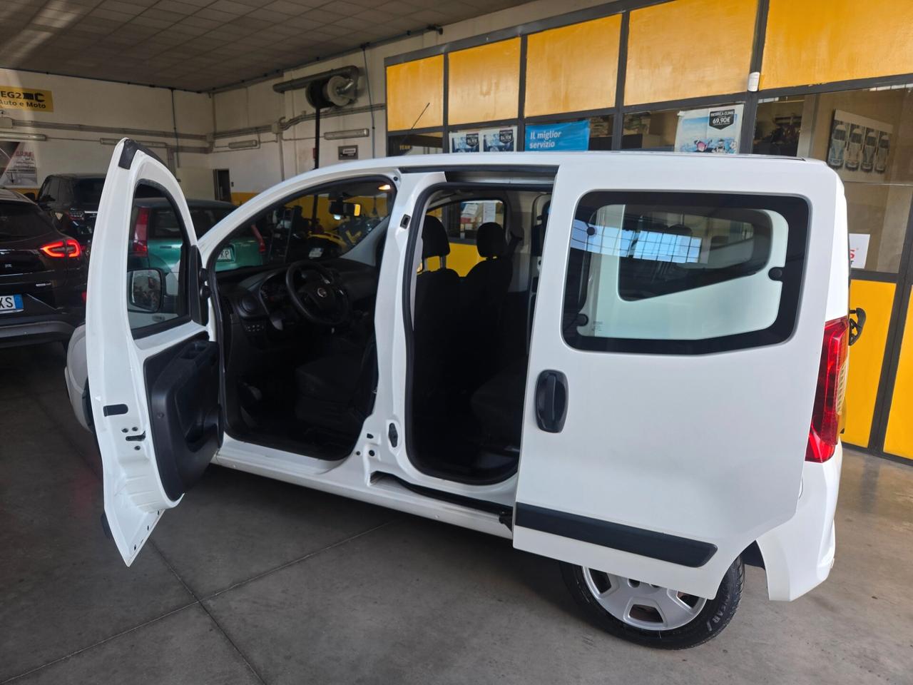 Fiat Qubo Natural Power IVA ESPOSTA