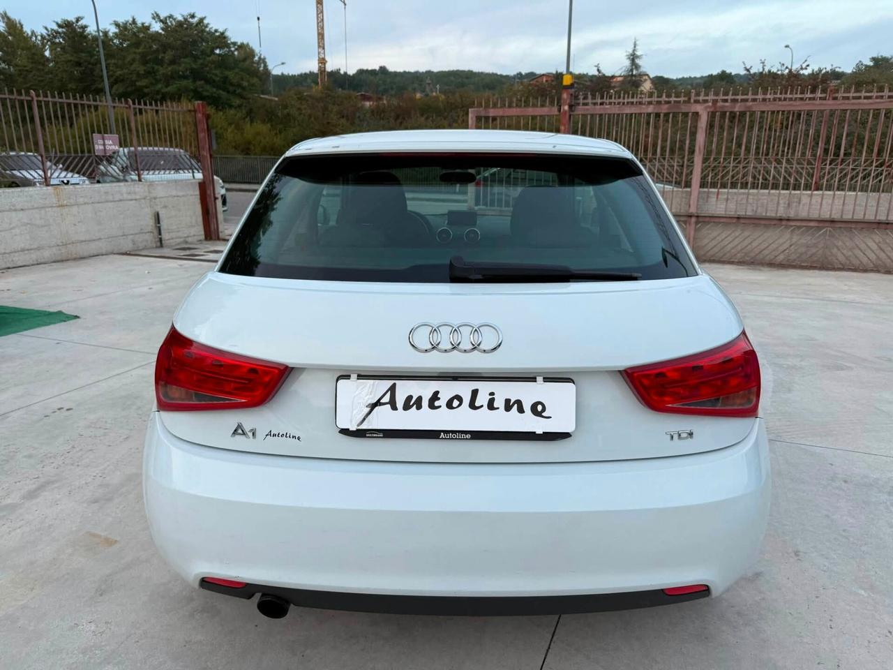 Audi A1 1.6 TDI 90CV -3 PORTE-