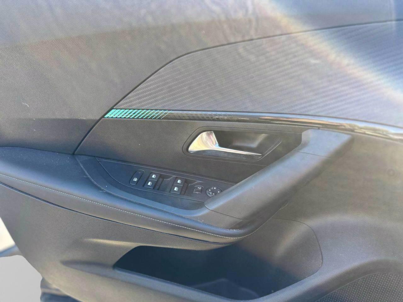 PEUGEOT 2008 II 2020 - 2008 1.2 puretech Allure s&s 130cv eat8