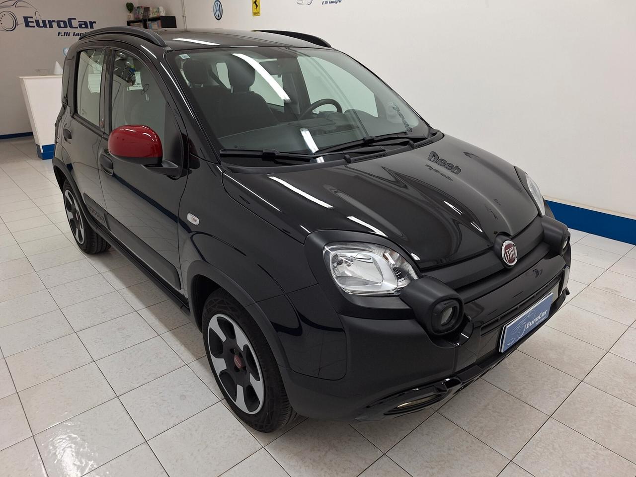 Fiat Panda Cross Red 1.0 FireFly 70cv Hybrid