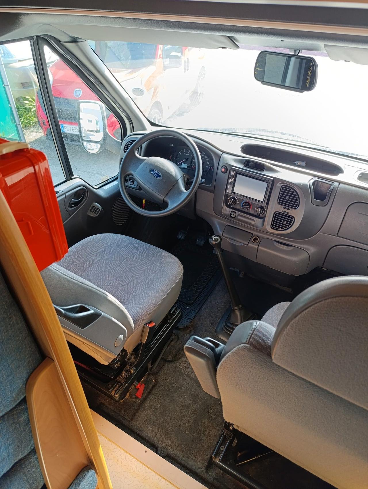 Ford TRANSIT CHALLENGER GENESIS 47