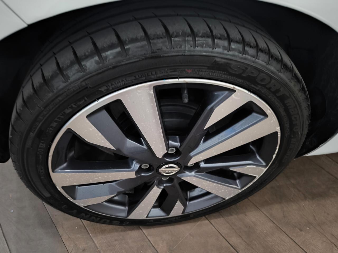 Nissan Micra 0.9 IG-T 12V 5 porte Tekna