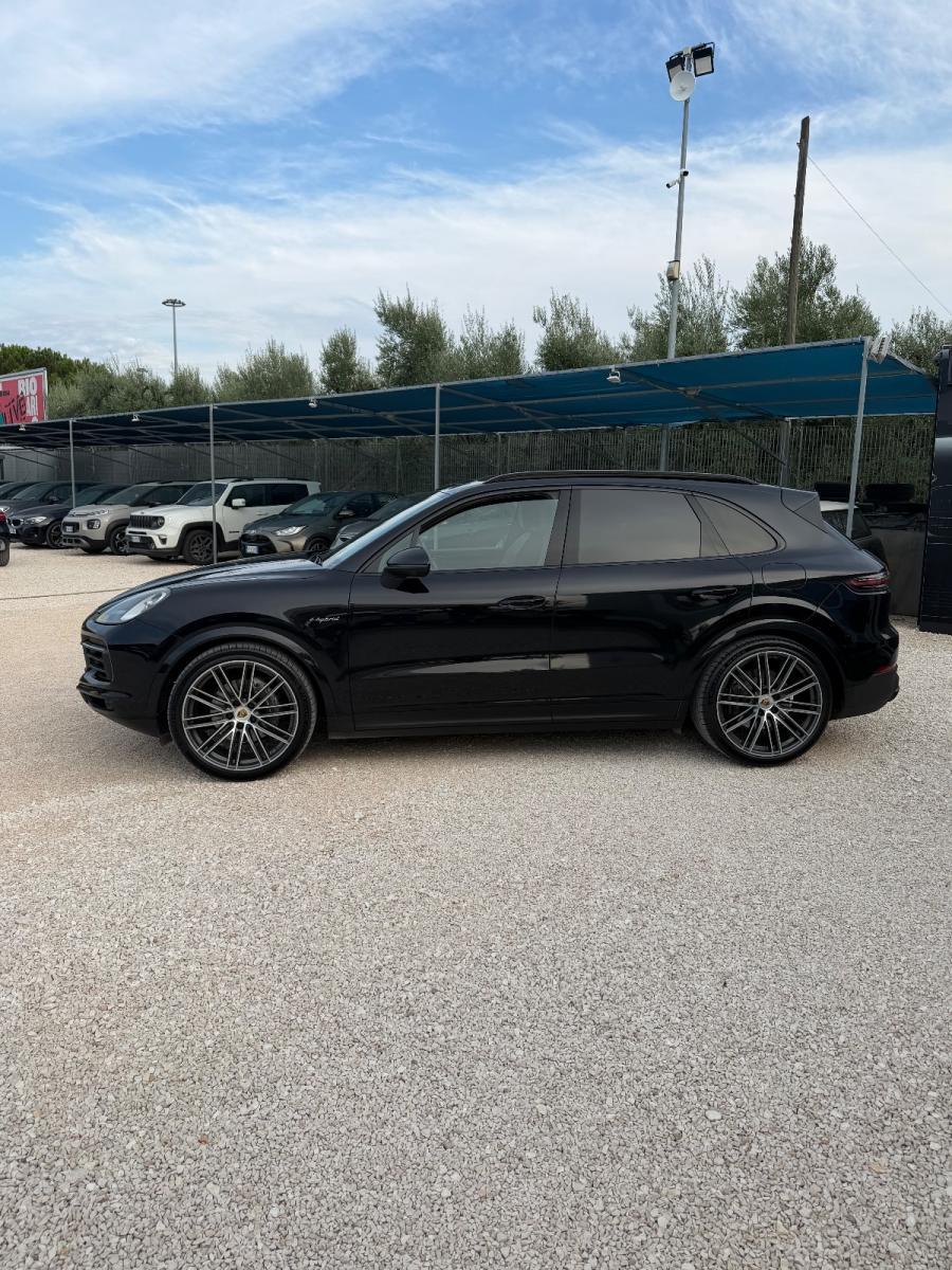 PORSCHE - Cayenne - 3.0 V6 E-Hybrid