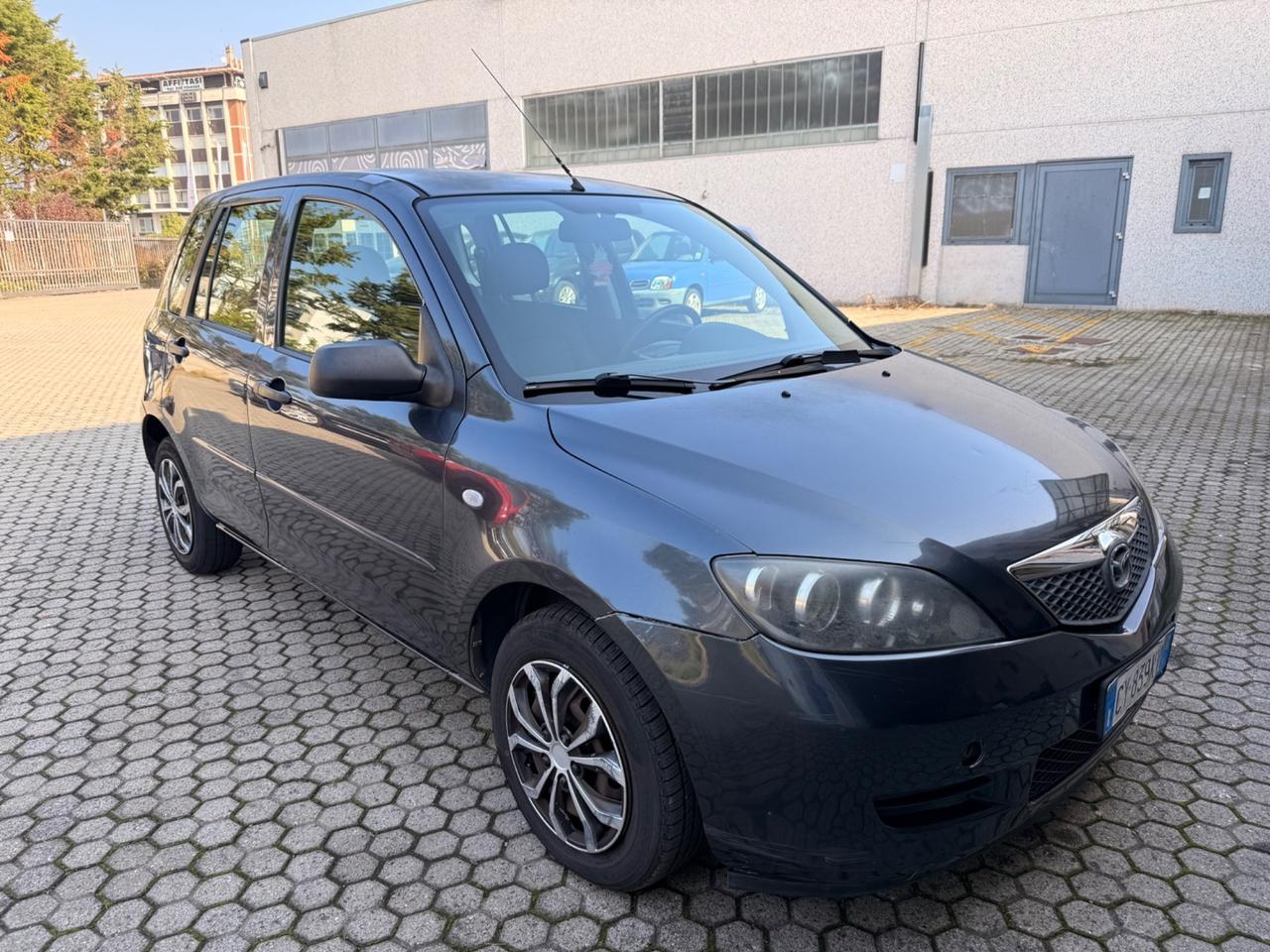 Mazda 2 1.2 Sony