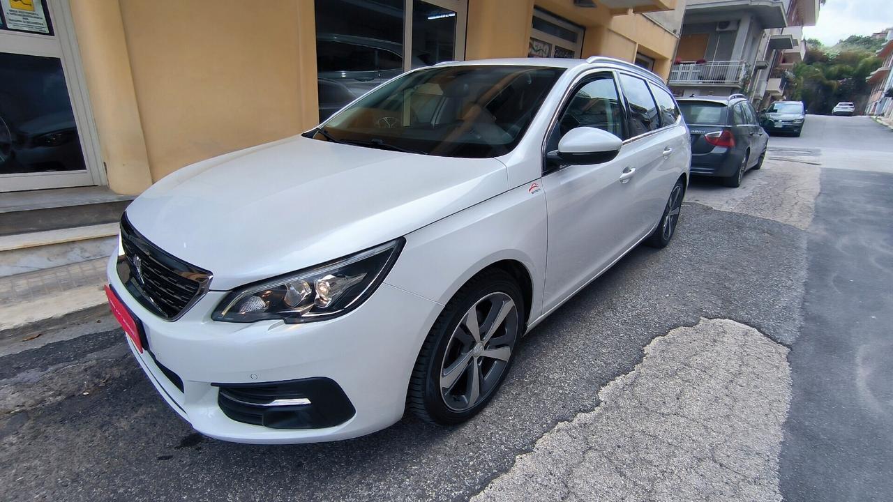 Peugeot 308 BlueHDi 130 S&S SW Allure