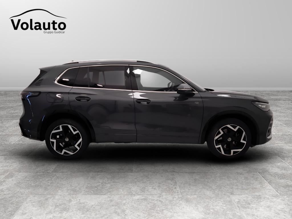 VOLKSWAGEN Tiguan III 2024 - Tiguan 2.0 tdi R-Line 150cv dsg