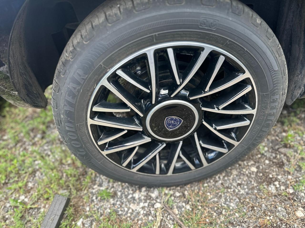 LANCIA Ypsilon III 2021 - Ypsilon 1.0 firefly hybrid Platino s&s 70cv