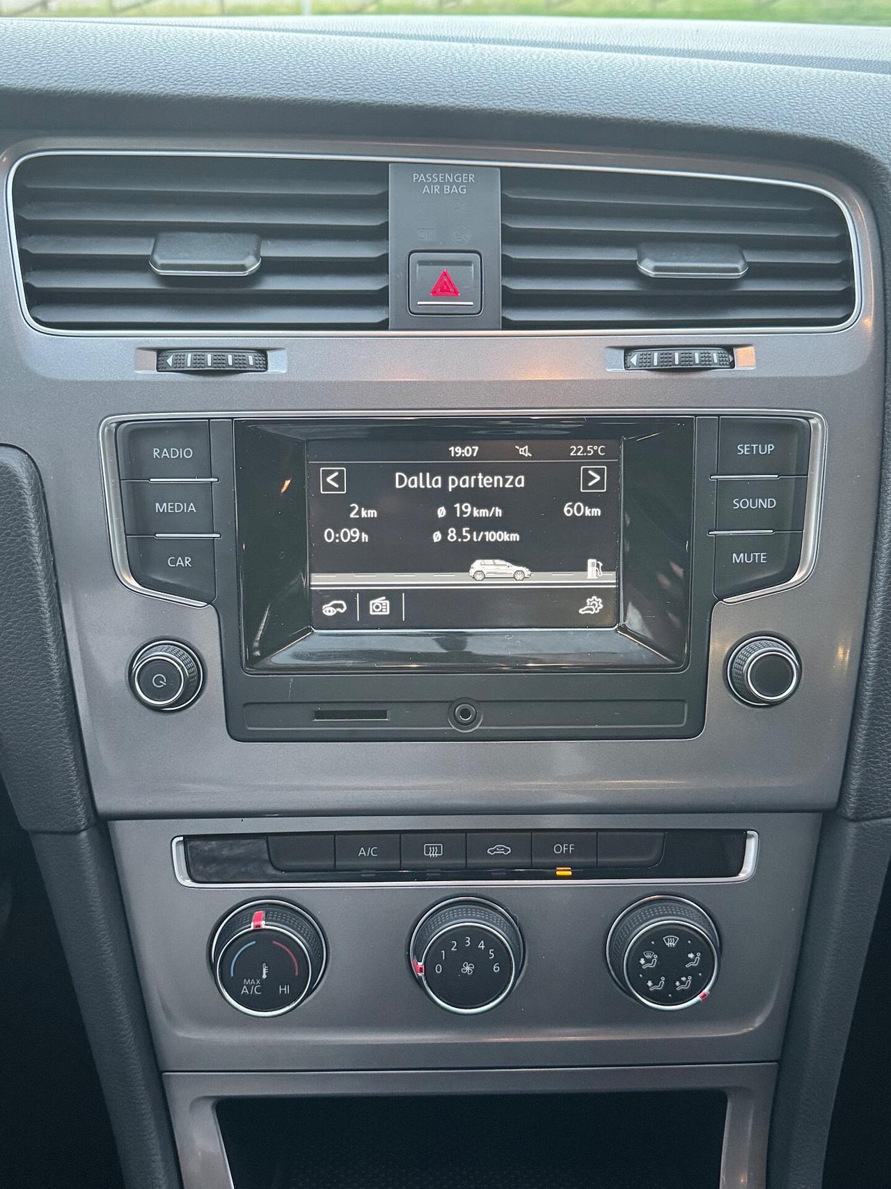 Volkswagen Golf 1.2 TSI NEOPATENTATI