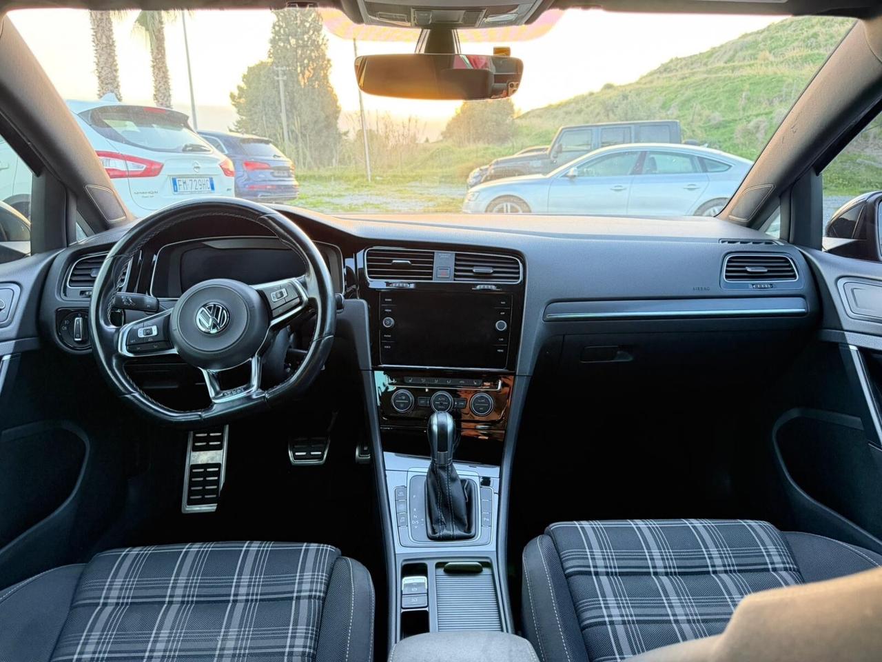 Volkswagen Golf GTD 2.0 TDI DSG 5p. BlueMotion Technology