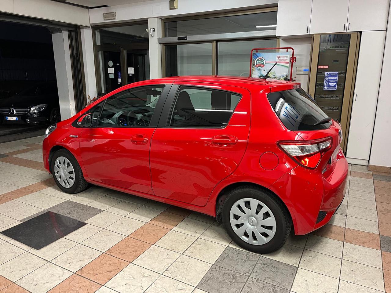 Toyota Yaris 1.5 Hybrid 5 porte Active