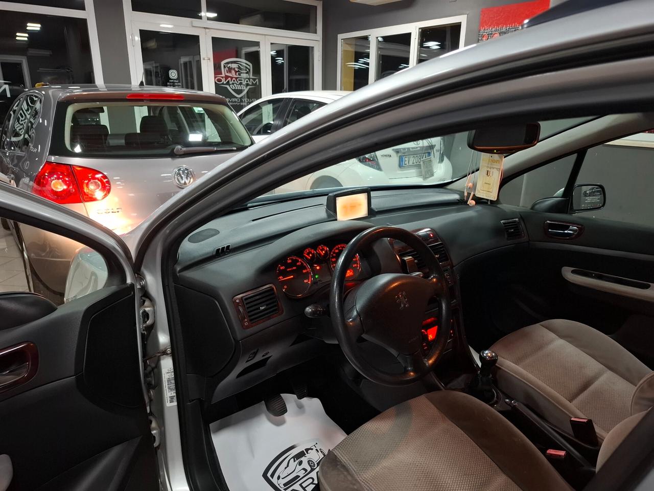 Peugeot 307 1.6 HDI 90cv Neopatentati