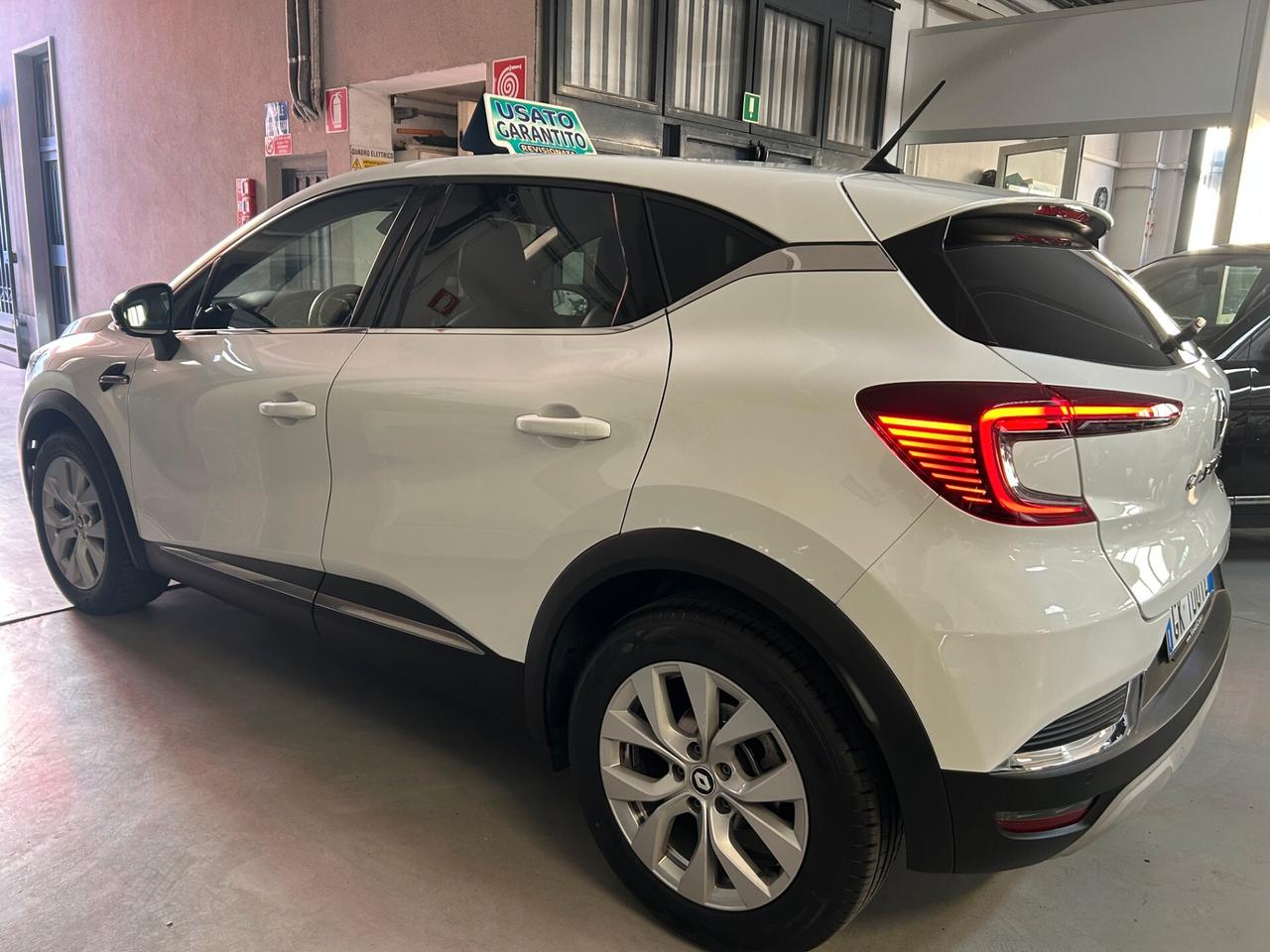 Renault Captur Plug-in Hybrid E-Tech 160 CV Intens