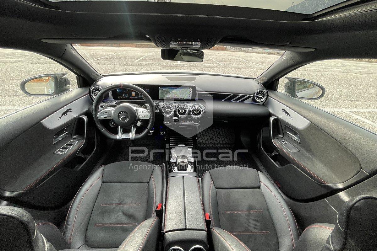 MERCEDES A 35 AMG 4Matic