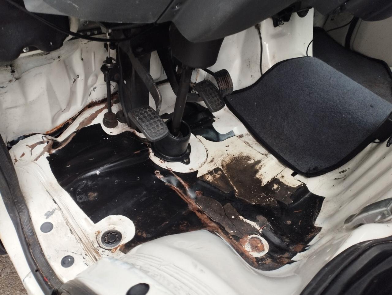 Piaggio Porter 1.3 telonato incidentato