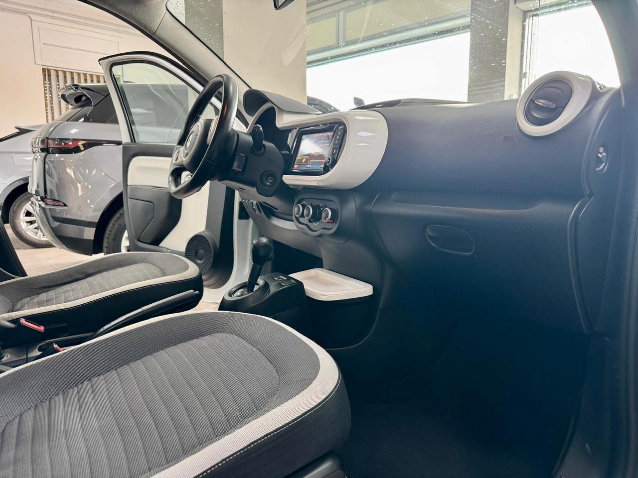 Renault Twingo 0.9 TCe 90cv EDC Intens 2016