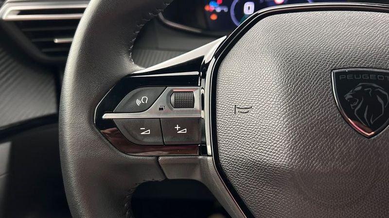 Peugeot 2008 2008 PureTech 100 S&S Allure RETROC. KEYLESS RETROC.
