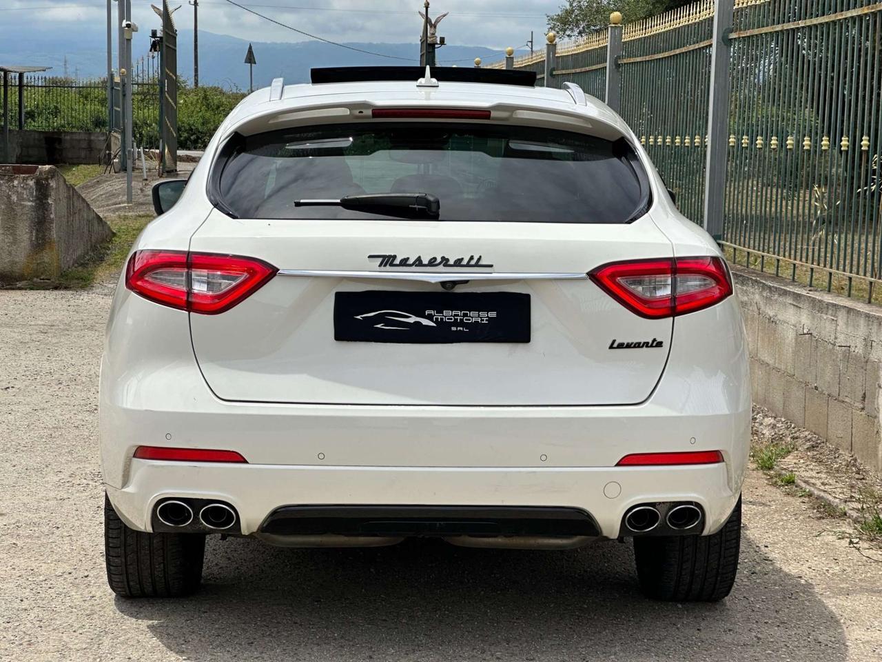 Maserati Levante 3.0 275cv - GARANZIA 12 MESI