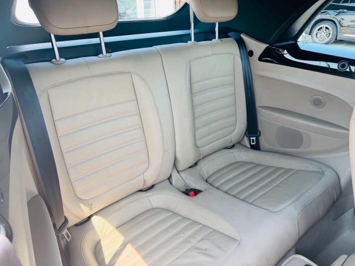 Volkswagen Maggiolino Cabrio 2.0 TDI DSG Design BlueMotion Technology