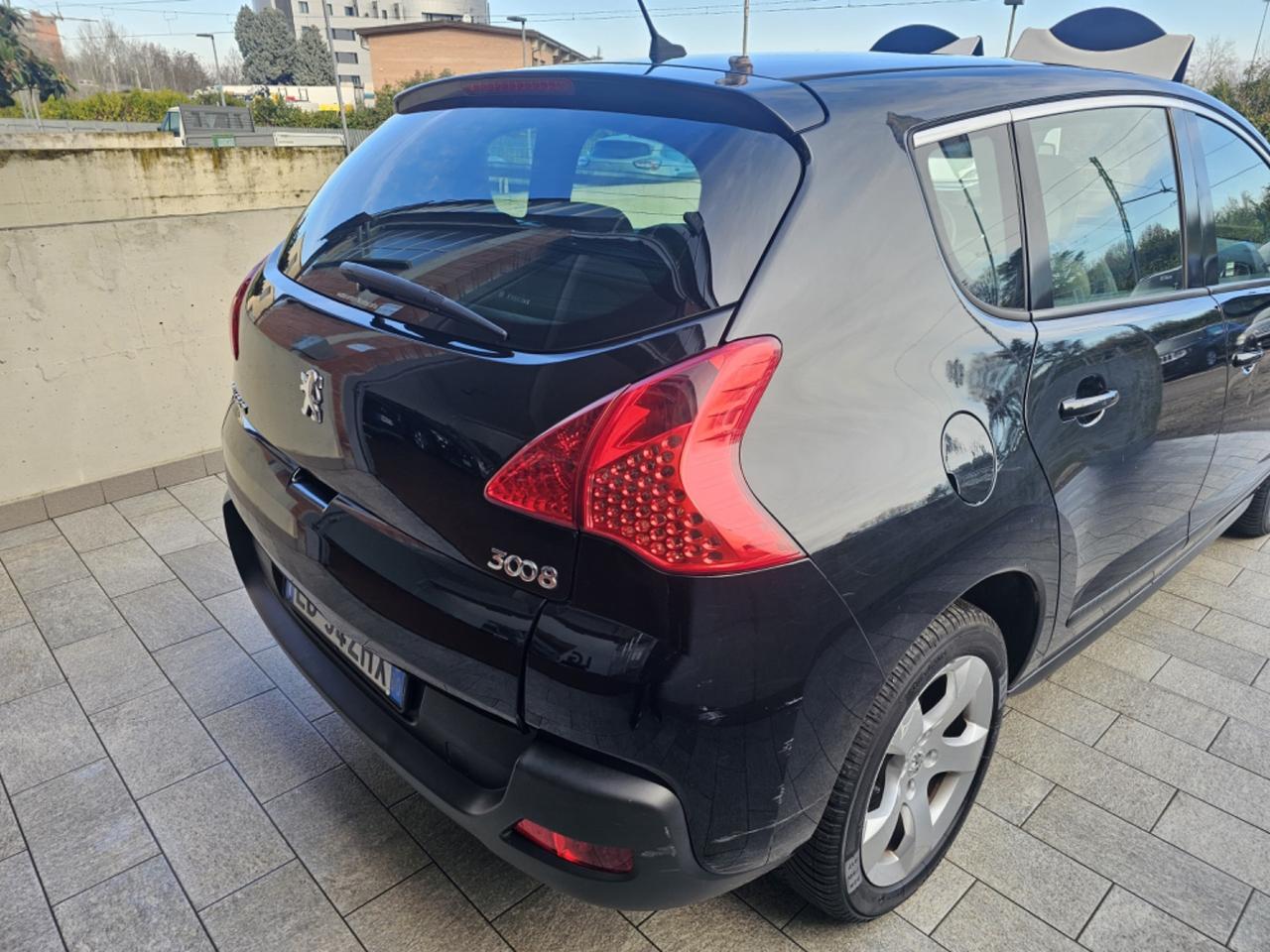 Peugeot 3008 2.0 HDi 163CV aut. Business