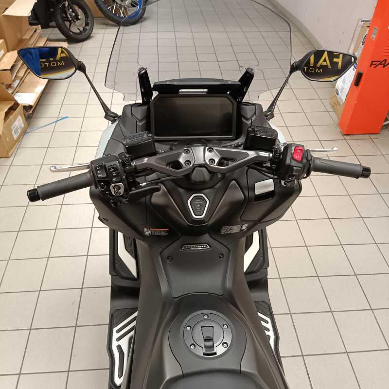 Yamaha T-Max 560 Tech Max - 2025