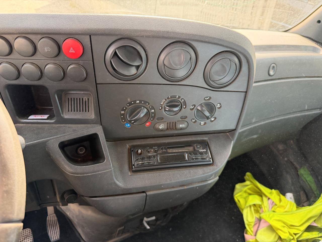 IVECO DAILY 2002 2.8 DIESEL 106 CV