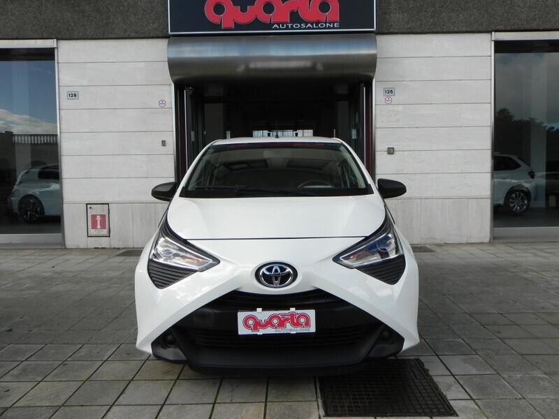 Toyota Aygo Connect 1.0 VVT-i 72CV 5 porte x-business light