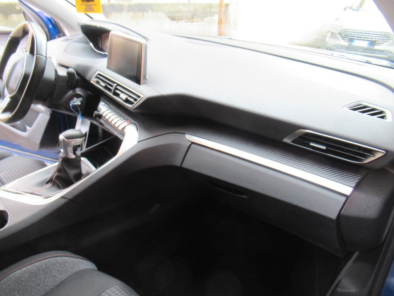 Peugeot 3008 BlueHDi 130 S&S Business