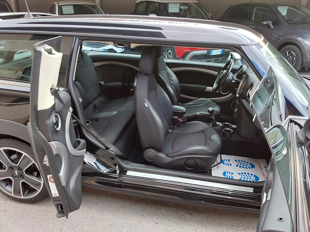 Mini Cooper D Clubman 1.6 Diesel 16V