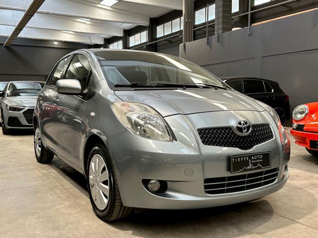 TOYOTA Yaris 1.3 5 porte Sol