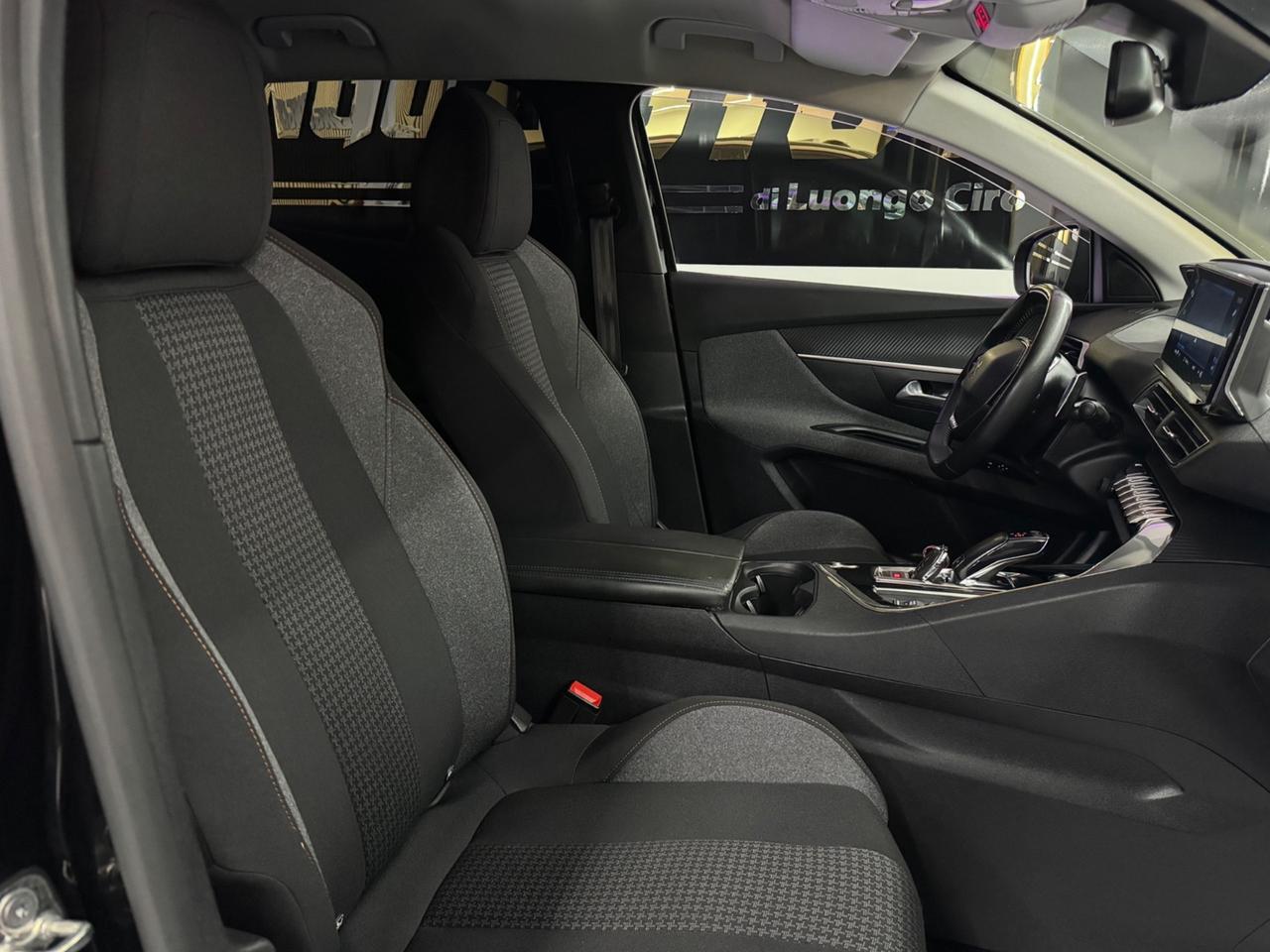 Peugeot 3008 BlueHDi 130Cv EAT8 Allure