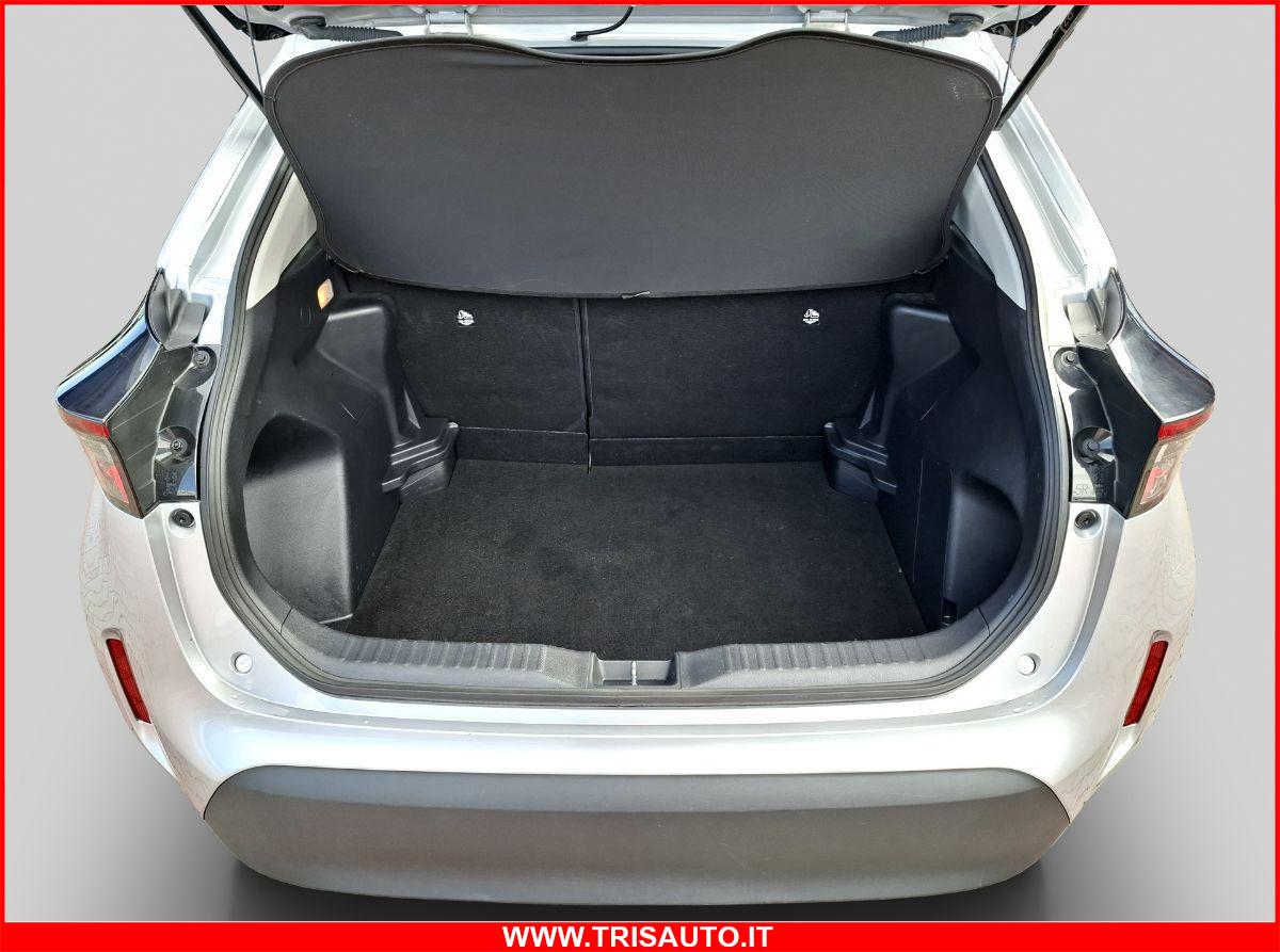 TOYOTA Yaris Cross 1.5 Hybrid E-Cvt Active NEOPATANTATI (NAVI)