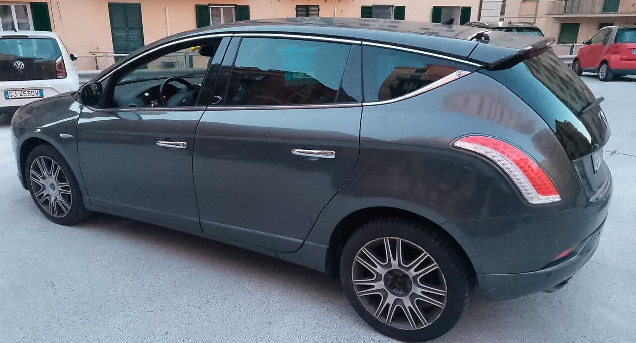 Lancia Delta 1.6 MJT DPF 105 CV Gold