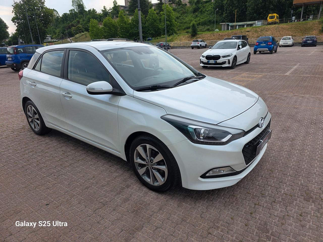hyundai i20 1.2 valutiamo usato