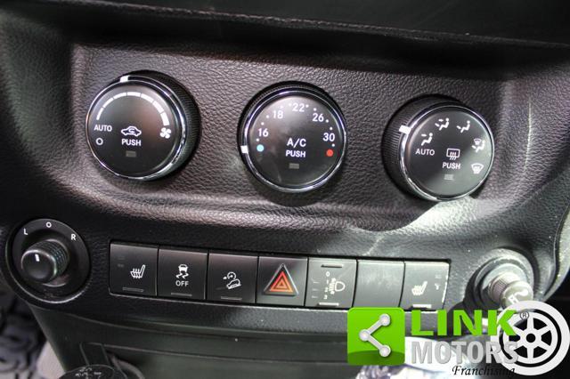 JEEP Wrangler Unlimited 2.8 CRD DPF Sahara Auto