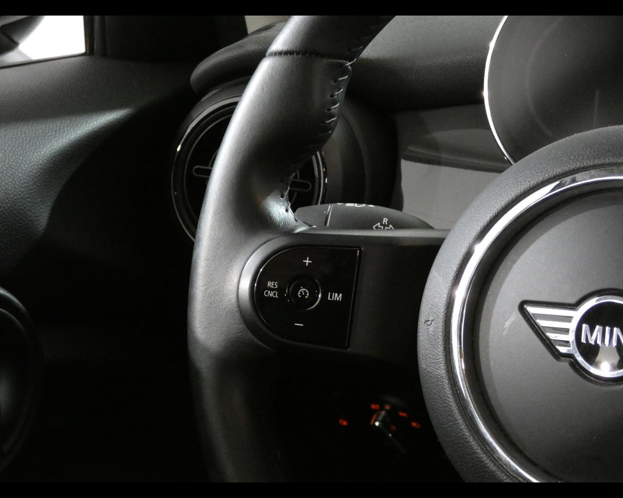 MINI Mini 5 porte (F55) - Mini 1.5 Cooper Camden 5 porte