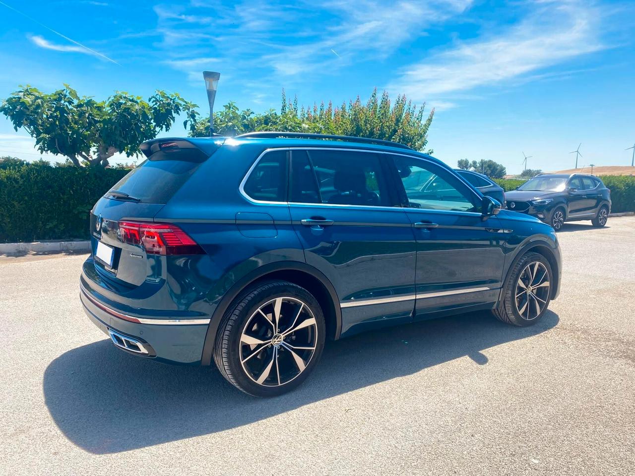 Volkswagen Tiguan 2.0 TDI 200 CV SCR DSG 4MOTION R-Line - AUTOCARRO N1