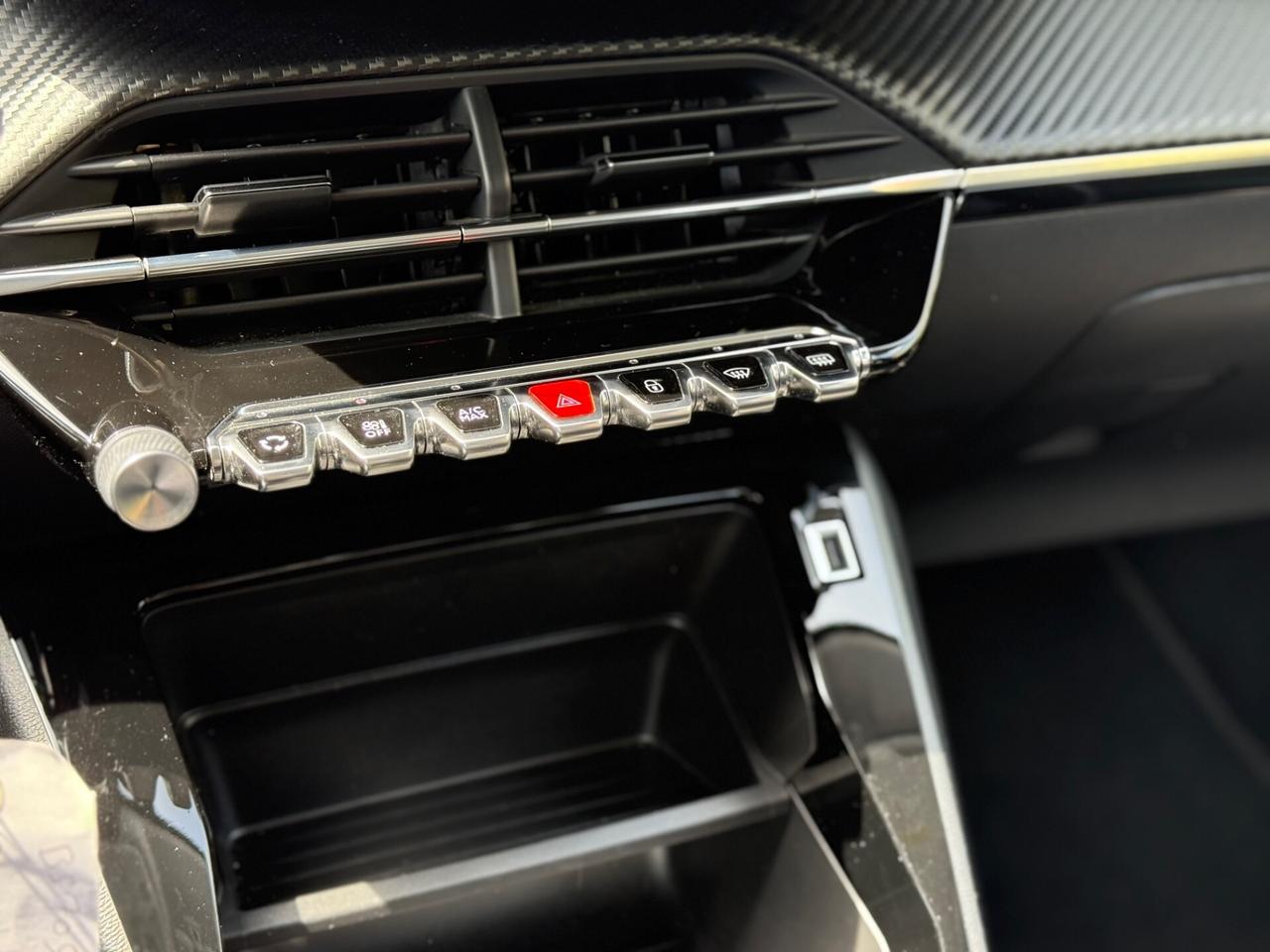 Peugeot 208 1.2 5 porte Active + GARANTITA